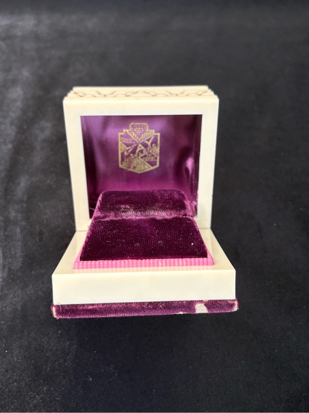Rare Vintage 1940’s Kay Jewelers Art Deco Ring Display Box - Picture 2 of 9